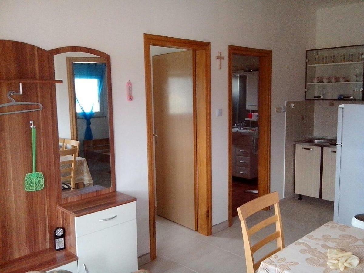 Apartmani Vjeko Vir Eksteriør bilde